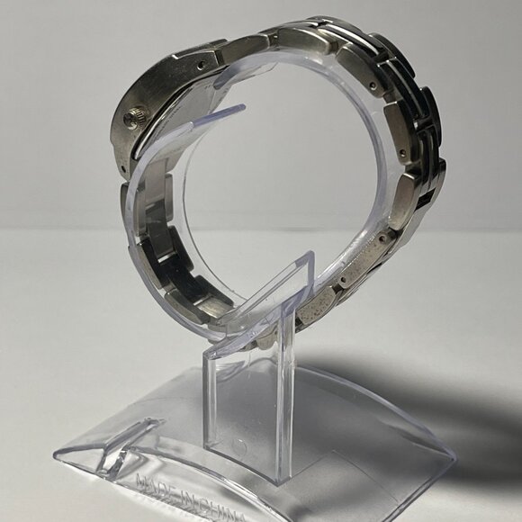 Las Vegas Raiders NFL Stainless-Steel Bracelet Watch by Fossil !!NEW!! (RARE) - Picture 8 of 10